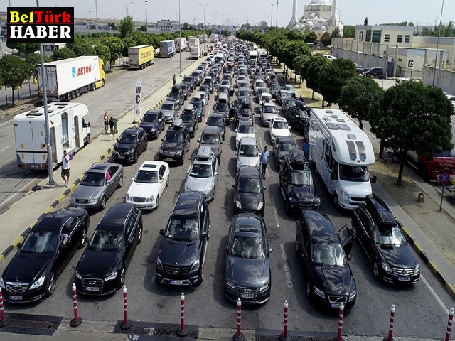 Gümrüklerde kuyruk yaşanmaması için ek tedbirler alınıyor