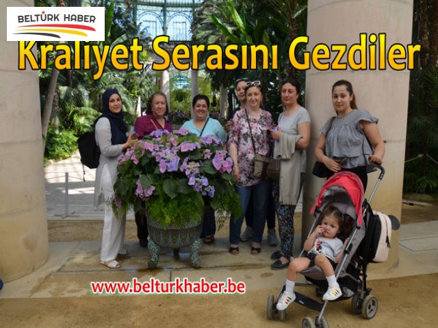 Kraliyet Serasını Gezdiler