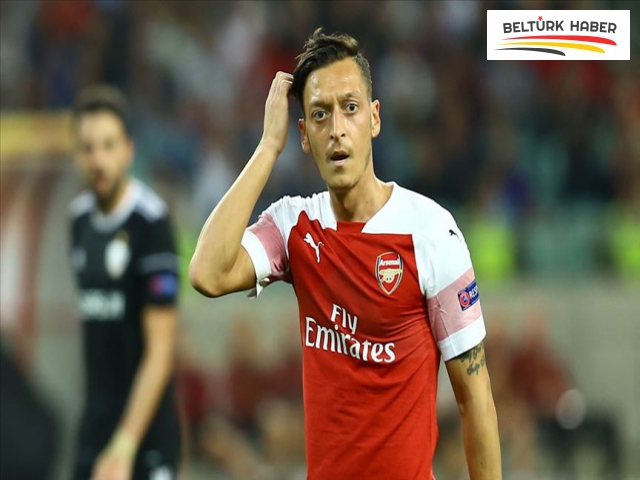 Mesut Özil, PES oyunlarının Çin'deki sürümlerinden çıkarılıyor