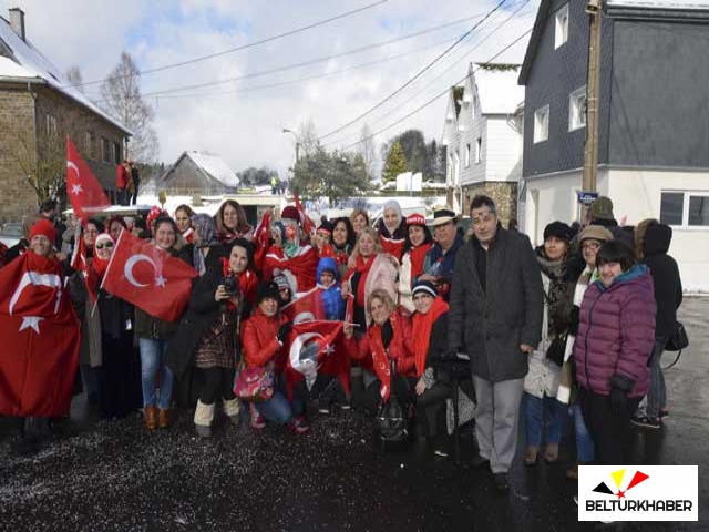 Belçika'nın 'Türk köyü'nde karnaval coşkusu