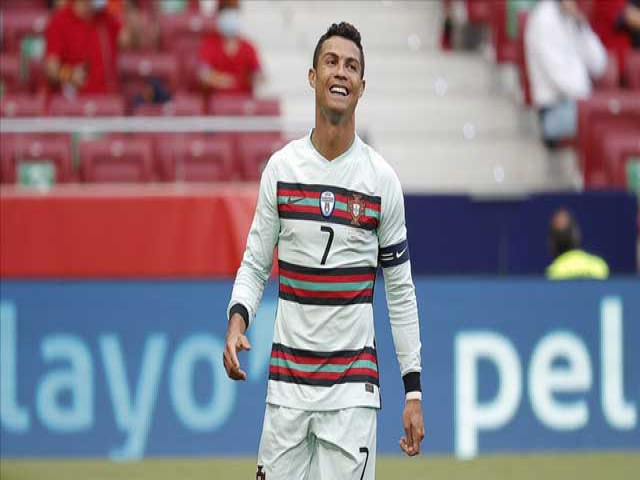 Ronaldo, Avrupa tarihine geçti