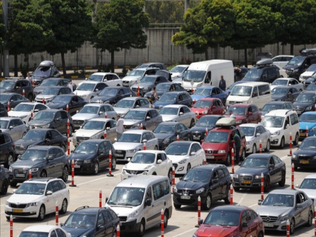 Kapıkule'de gurbetçi yoğunluğu yaşanıyor