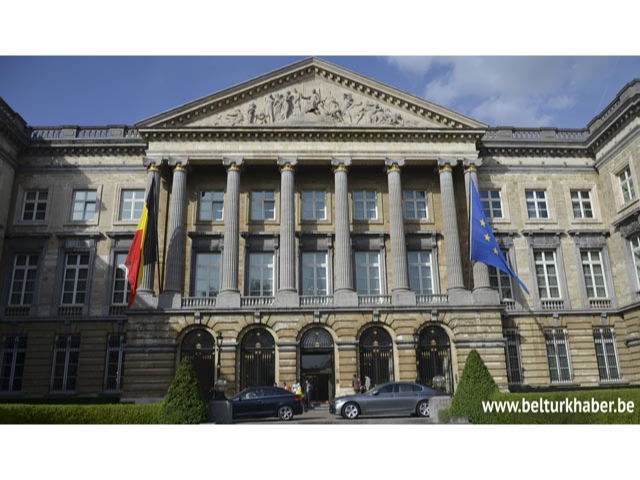 Belçika meclisi zorunlu aşılamayı gündemine alıyor