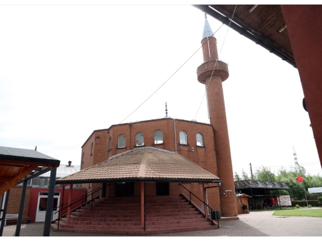 Charleroi'da Camii yanında içi dinamit dolu tarihi sandık bulundu