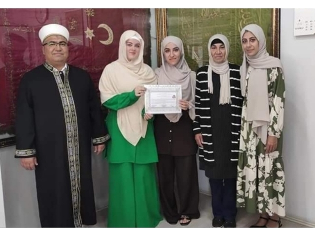Belçikalı genç kız, Emirdağ'da Müslüman oldu