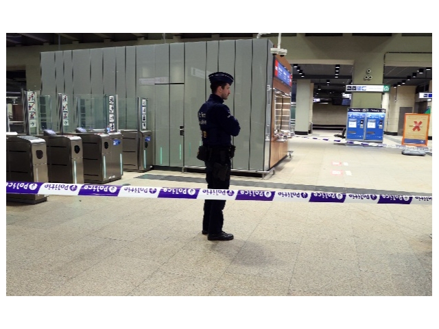 Brüksel Schuman Metrosunda Bıçaklı Saldırırı