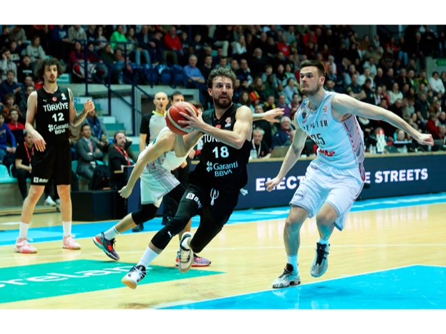 Basketbol Milli Takımı Belçika'yı farklı yendi