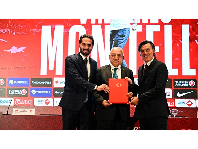 A Milli Futbol Takımı 3 yıllığına Vincenzo Montella'ya emanet