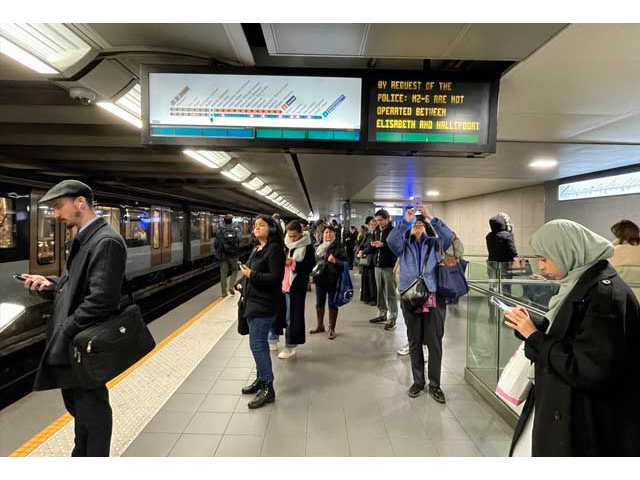 Brüksel metrosunda ceset bulundu