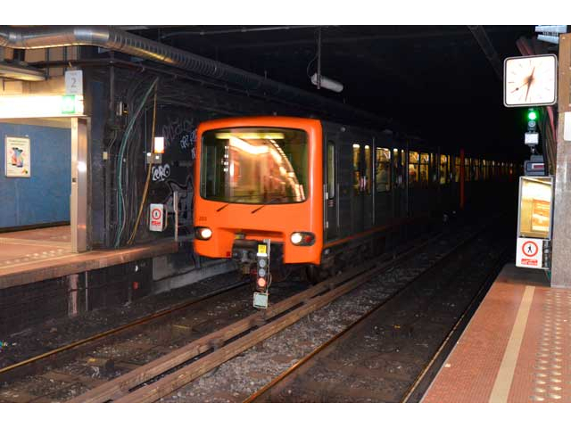 Brüksel Park Metro İstasyonu Bomba İhbarı Nedeniyle Boşaltıldı