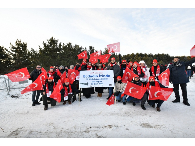 Yurt dışında yaşayan gençler ecdadının izinde!