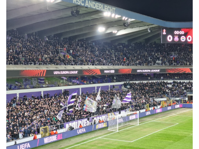 Anderlecht'ten Fenerbahçe maçındaki olaylara karışan taraftarlar için men kararı