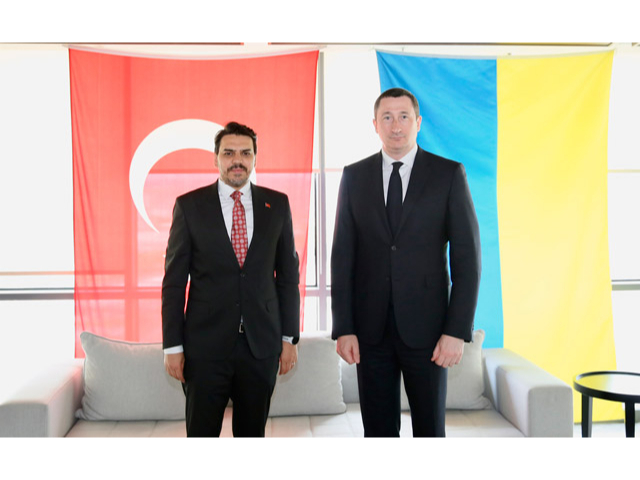 YTB Başkanı Abdullah Eren, Ukrayna Başbakan Yardımcısı Çernışov ile Bir Araya Geldi
