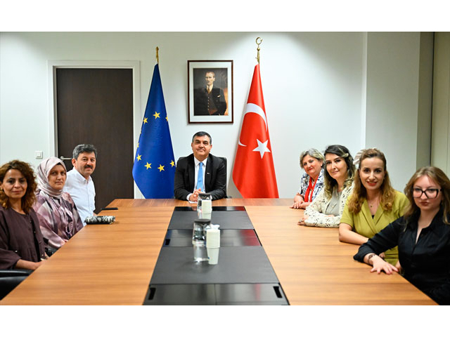 Öğretmenlerin yenilikçi eğitim araçlarını kullanımına dair Erasmus projesi Brüksel'de
