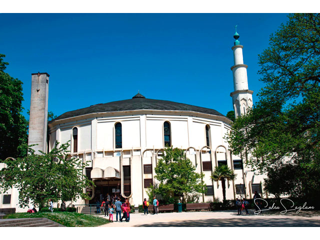 Brüksel'deki Büyük Camii'nin Minaresi Güvenlik Gerekçesiyle Sökülecek