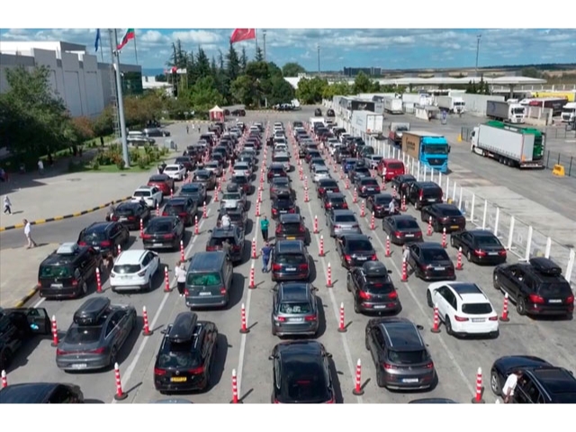 Gurbetçi sezonunda sınır kapılarından 5 milyona yakın yolcu geçiş yaptı