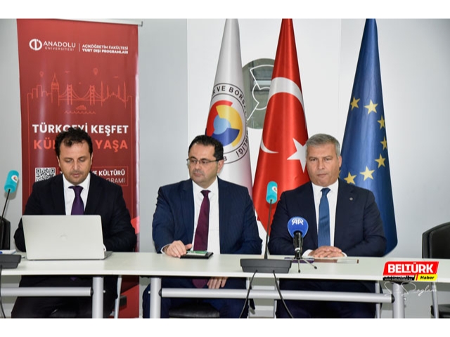 Anadolu Üniversitesi Brüksel'de Türk Dili ve Kültürü programını tanıttı