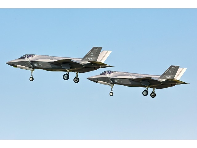 Belçika'nın hava sahası yeni aldığı F-35 uçaklara dar geldi