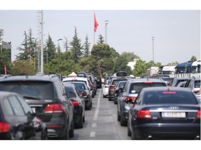 Yabancı Plakalı Araçlara Kesilen Cezalar Artık Sınırda Tahsil Edilecek