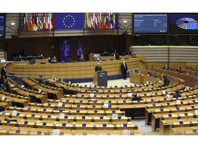 AB, göç baskısına maruz kalan üyelerin yükünü hafifletmek için yeni mekanizma kurulmasını önerdi