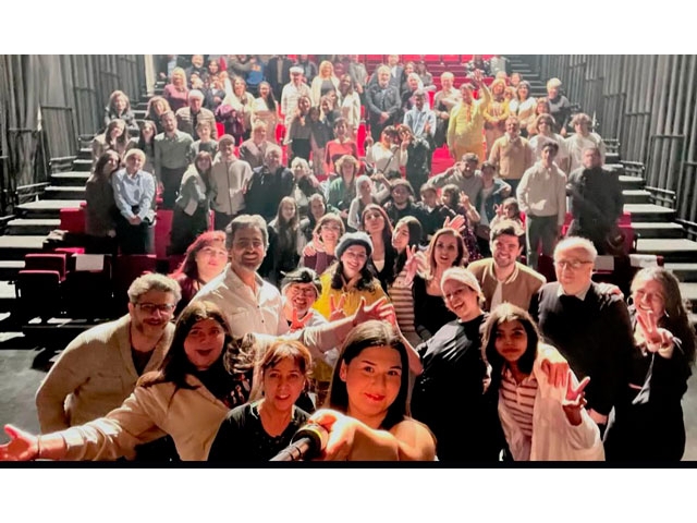 Brüksel’de Türkçe kahkaha yankılandı