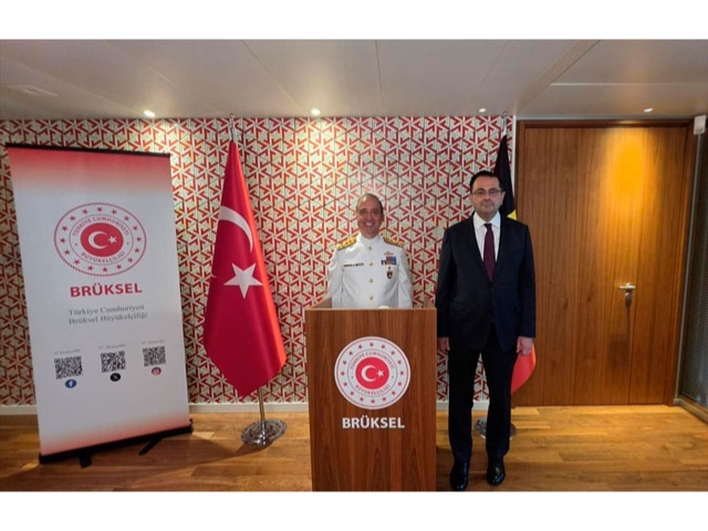 Deniz Kuvvetleri Komutanı Tatlıoğlu, Türkiye'nin Brüksel Büyükelçisi Tantekin'i ziyaret etti