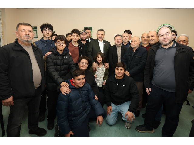 İçişleri Bakanı Çiftçi, Brüksel'de Türk vatandaşlarıyla bir araya geldi