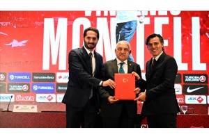 A Milli Futbol Takımı 3 yıllığına Vincenzo Montella'ya emanet