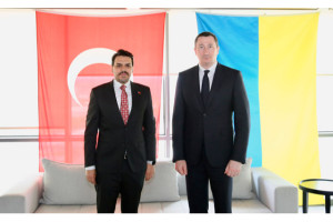YTB Başkanı Abdullah Eren, Ukrayna Başbakan Yardımcısı Çernışov ile Bir Araya Geldi