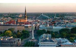 AB Kapısı Letonya’dan Geçiyor: Oturum İzni Almanın Şartları Neler?