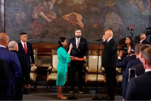 AB: Venezuela'da Geçici Devlet Başkanı görevini devralan Rodriguez'i meşru lider kabul etmiyoruz