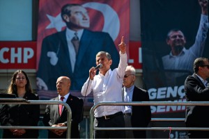 CHP TBMM Grup Başkanı Özel, Güvenpark'ta bayramlaşma programında konuştu