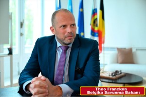 Belçika Savunma Bakanı Francken: "Avrupa için karanlık bir kış olacak"